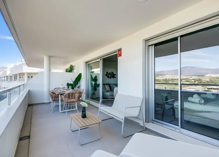 Sea View In Cancelada - Oceana Gardens - Pool, Gym & Family-friendly * Estepona