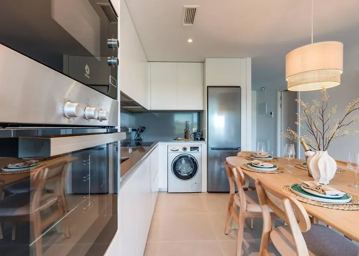 Sea View In Cancelada - Oceana Gardens - Pool, Gym & Family-friendly 에스테포나