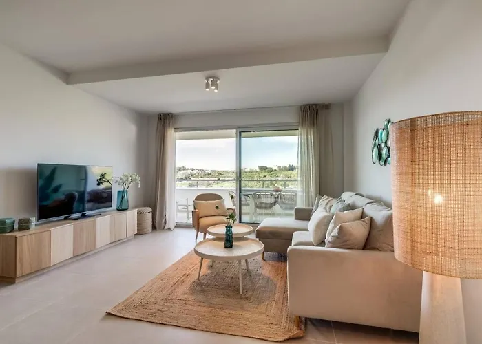 Sea View In Cancelada - Oceana Gardens - Pool, Gym & Family-friendly 아파트